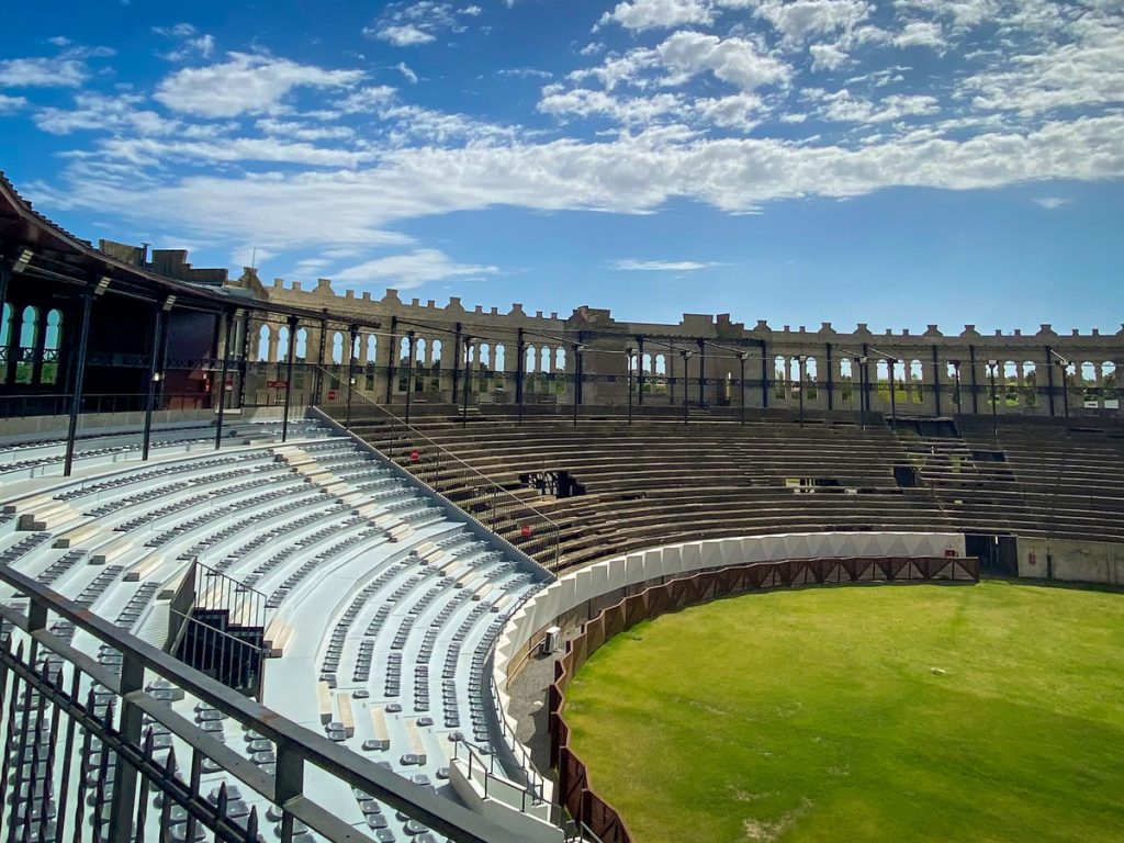 arquibancadas de arena